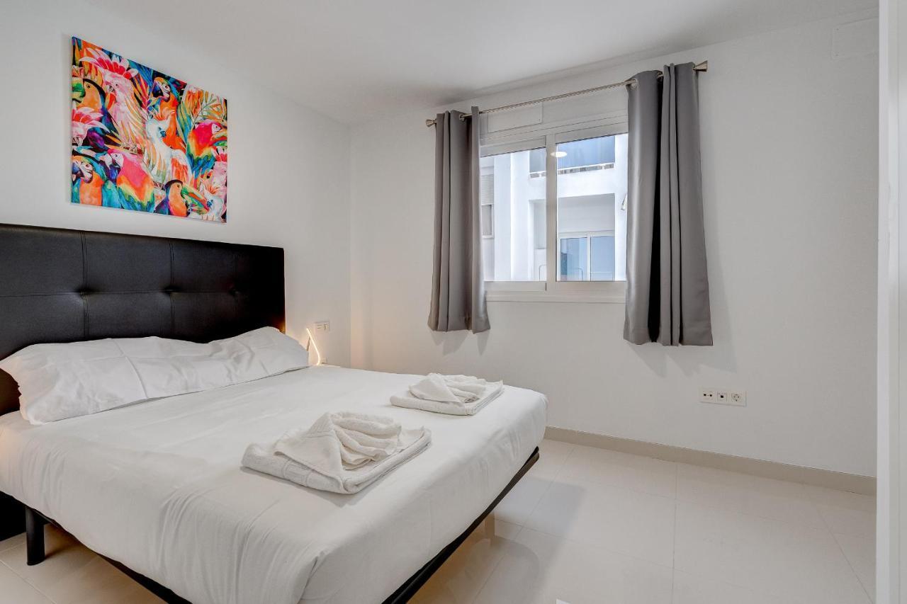 Coastal Escape Apartment Плая де Сан Хуан Екстериор снимка